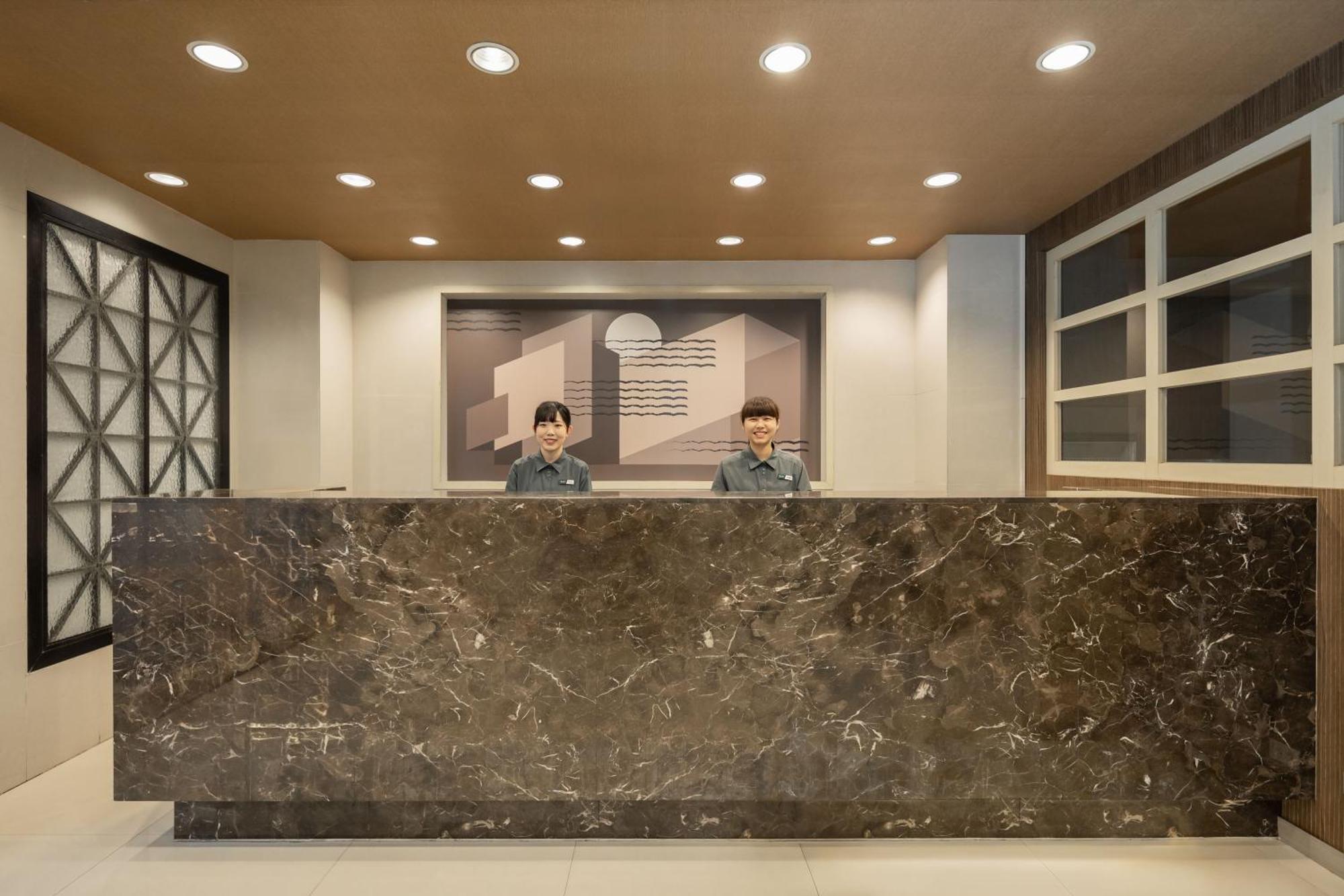 Kindness Hotel - Tainan Minsheng Экстерьер фото