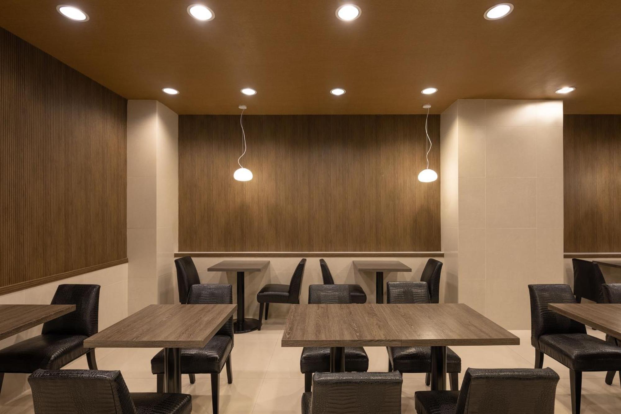 Kindness Hotel - Tainan Minsheng Экстерьер фото