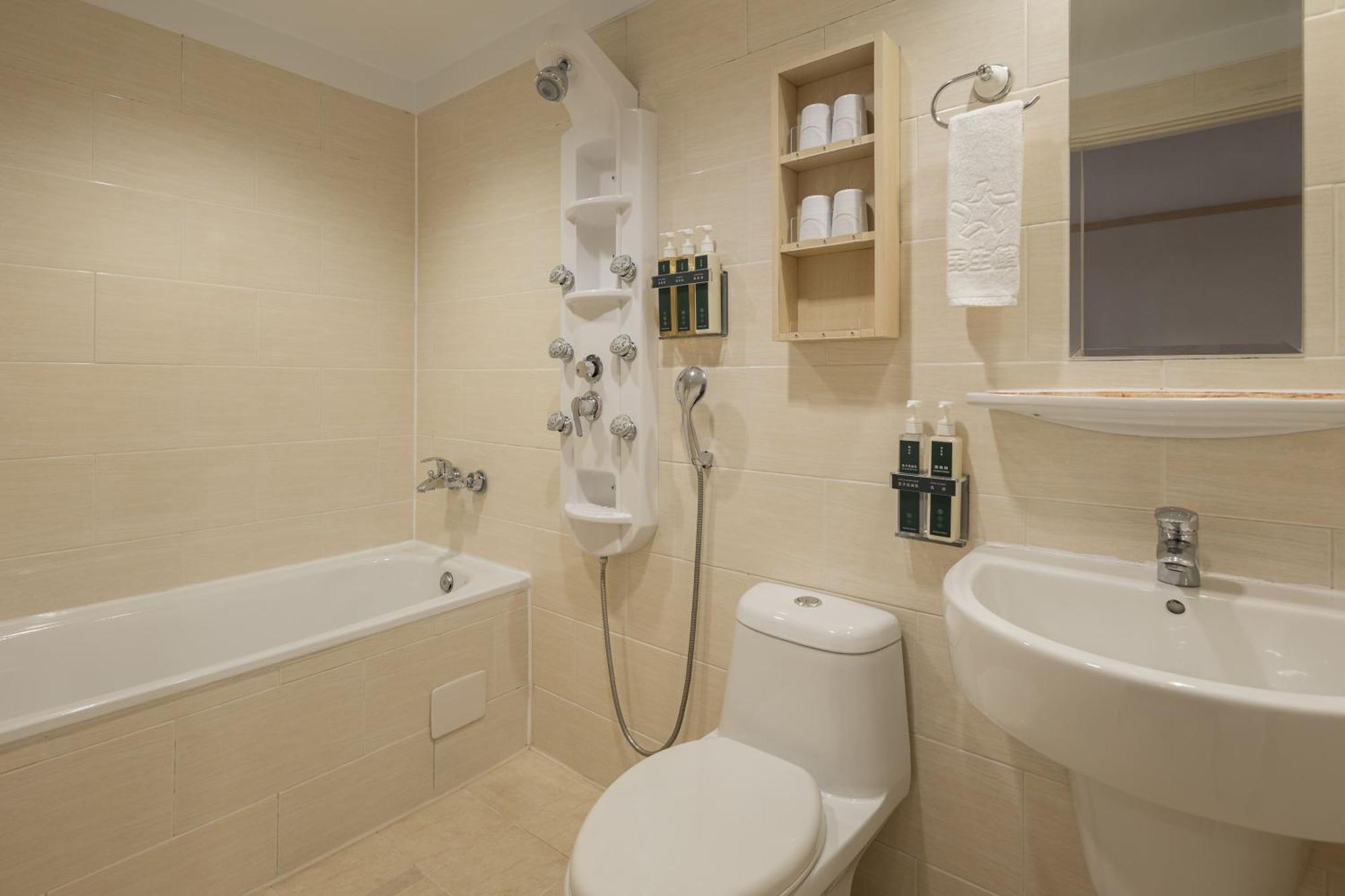 Kindness Hotel - Tainan Minsheng Номер фото